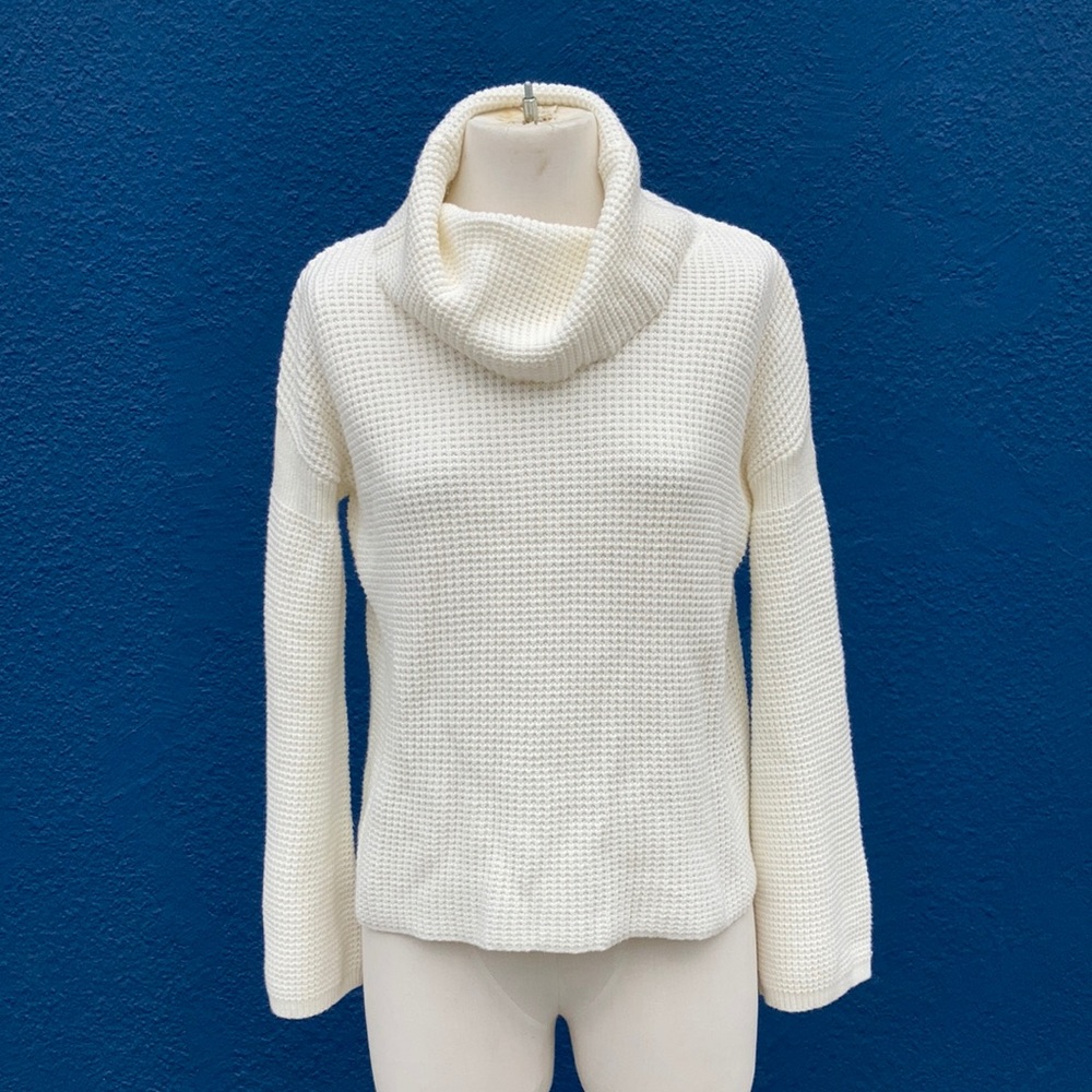 Splendid Waffle Cowl Neck Pullover Bell Sleeve - Picture 1 of 12